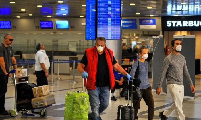 El Gobierno autorizó a otras aerolíneas a volar para repatriar argentinos varados en el exterior