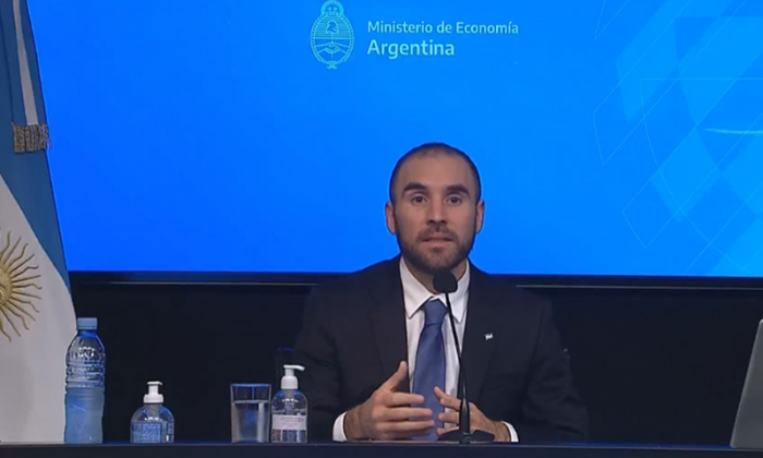 Guzmán definió a la deuda argentina como "inasequible e insustentable"