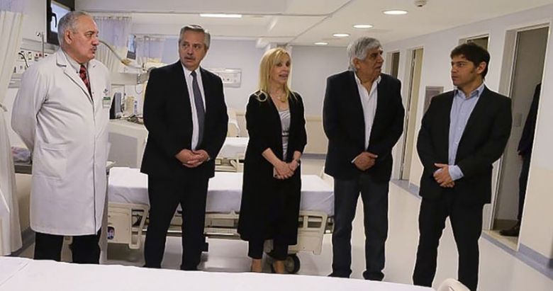 Alberto Fernández,  Kicillof y Moyano inauguraron, entre elogios, un sanatorio para luchar contra la Pandemia 