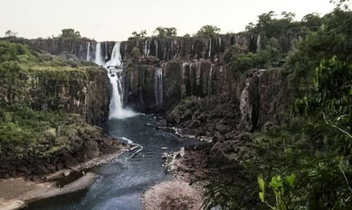 Las Cataratas del Iguazú casi sin agua por la sequía y con un futuro poco alentador