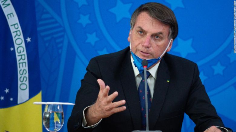 Con 11.519 muertos, Bolsonaro anuncia la reapertura de gimnasios y peluquerías