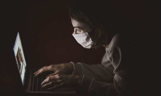 Infodemia:”Podemos ser portadores asintomáticos de información falsa”