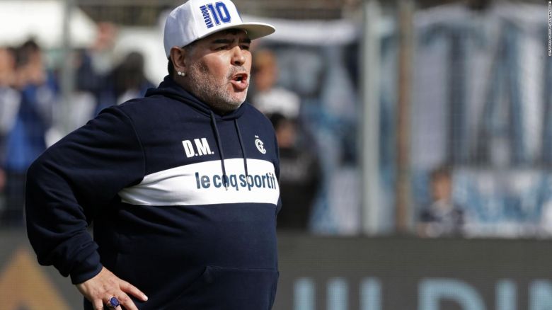  Maradona sigue en Gimnasia