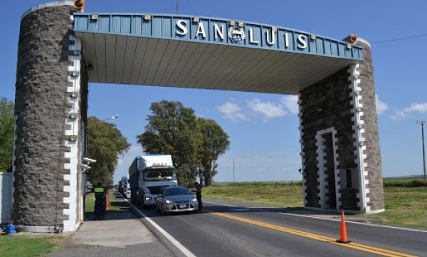 Transportistas de localidades vecinas a San Luis, le solicitan al Gobierno que flexibilice los trámites para ingresar