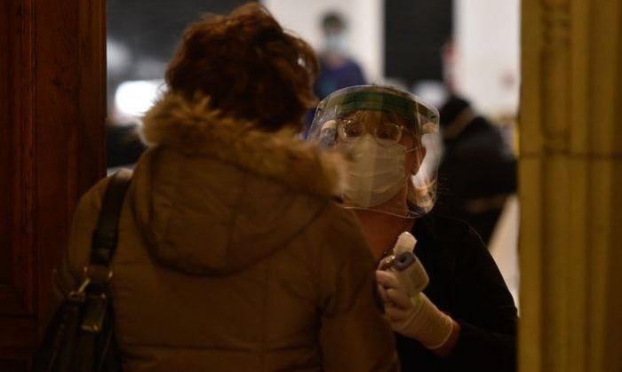 Se registraron 34 muertes y 2.886 contagios en las últimas 24 horas en el país