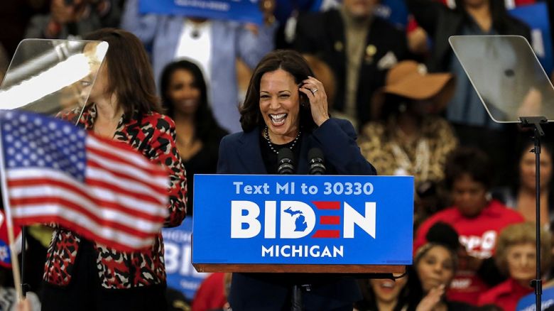 La senadora Kamala Harris, hija de inmigrantes, acompañará a Biden en la fórmula demócrata