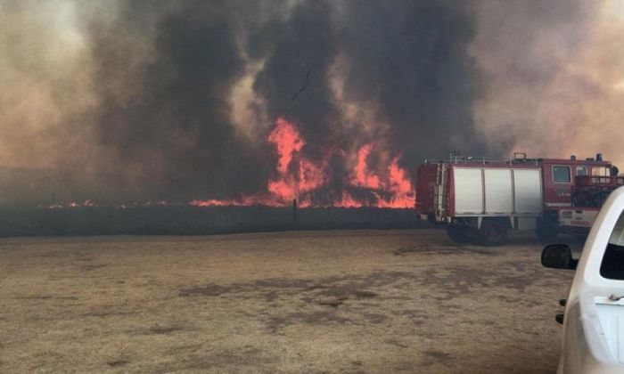 Bomberos contuvieron un reinicio del incendio en La Calera