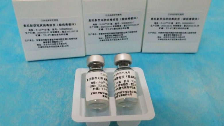 China patenta una vacuna y anuncia que puede comenzar la producción de forma inminente
