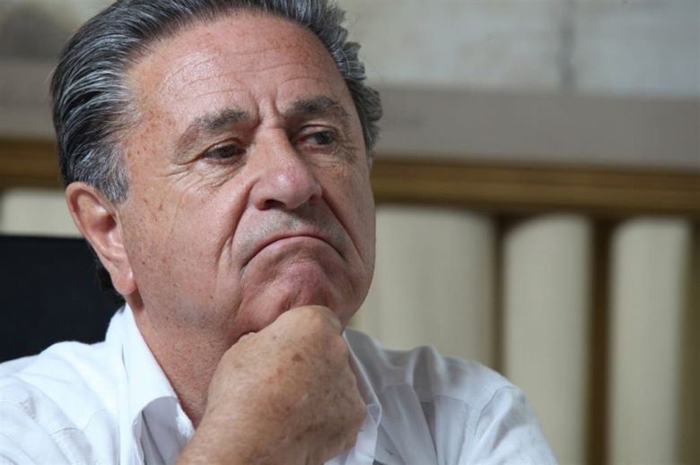 Eduardo Duhalde: "La Argentina puede tener un golpe de Estado"