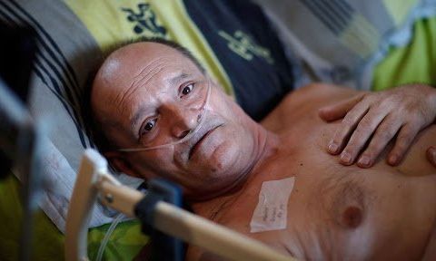 Conmoción en Francia: un hombre con una enfermedad incurable se dejará morir en vivo en Facebook