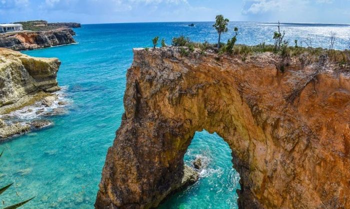 Trabajar en el paraíso: una isla del Caribe ofrece visas especiales a personas "nómadas digitales"