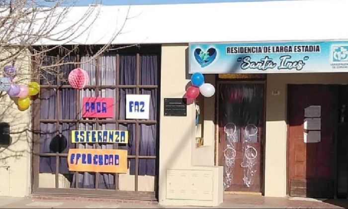 Familiares denuncian sobrecarga de personal y desatención en una residencia geriátrica de Serrano