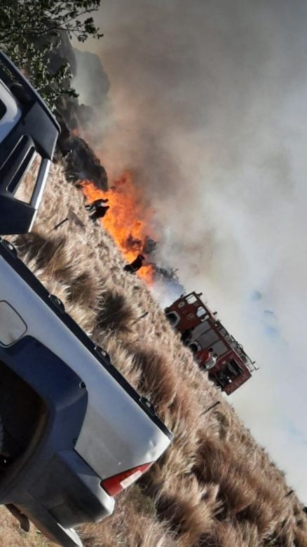 Hubo varios focos de incendio simultáneos en Achiras y sospechan posible intencionalidad