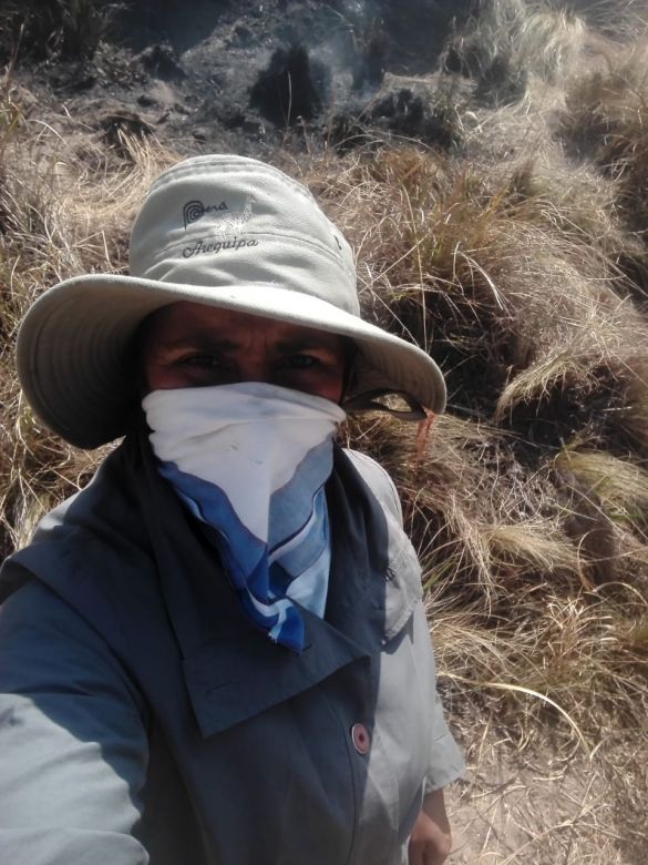 Voluntarios de Las Albahacas que colaboran en la pandemia también se arriesgan contra el fuego