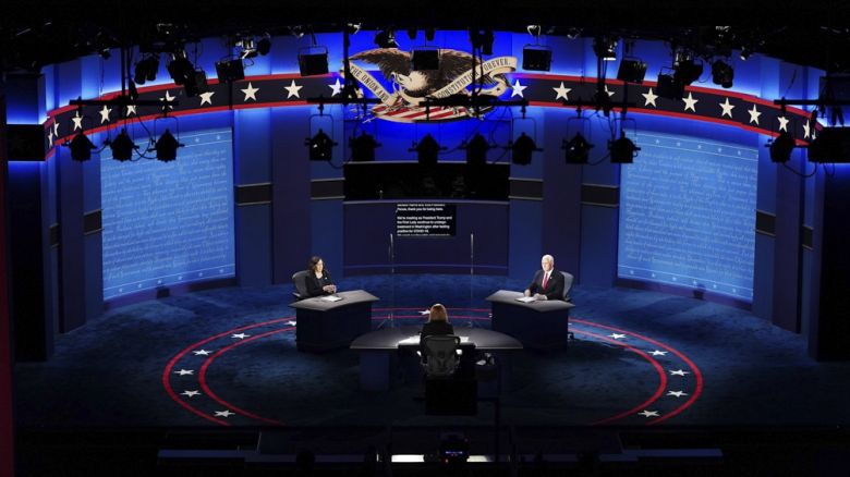  Debate de candidatos a vicepresidente en EEUU: menos gritos y posiciones más articuladas
