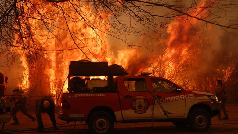 El Gobierno provincial ayudará con 750 mil pesos a la familia que perdió su casa por los incendios en Alpa Corral