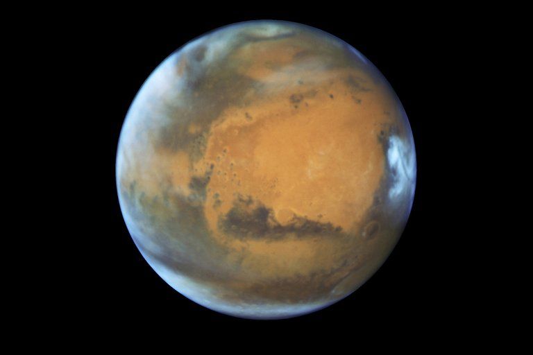 Marte en oposición: de qué se trata el fenómeno que hace que veamos al planeta rojo más brillante que nunca