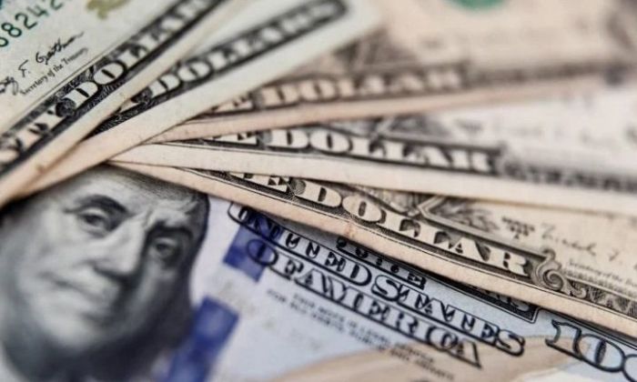 El dólar blue subió cuatro pesos y alcanzó un nuevo récord de $171