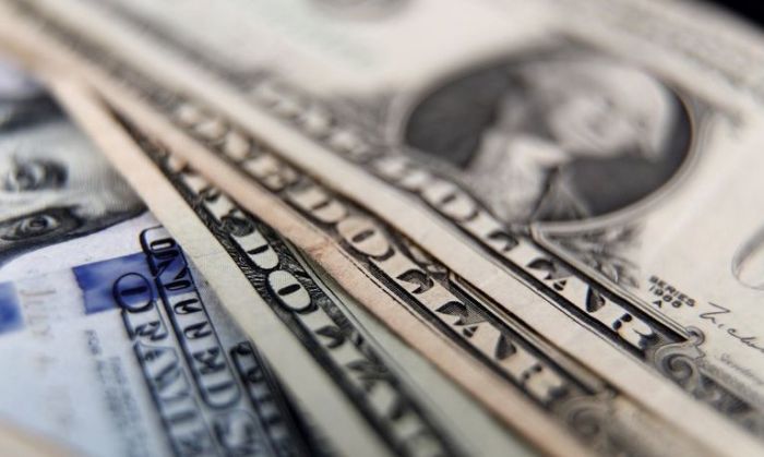El dólar libre sube a $178, anota un nuevo récord y ya es 100 pesos más caro que el oficial