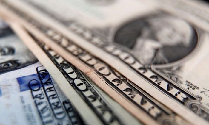 El dólar libre subió a un nuevo récord de $190 y la brecha cambiaria alcanzó el 143%