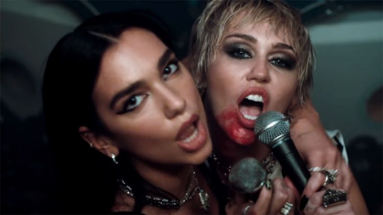 Miley Cyrus presenta un tema junto a Dua Lipa como anticipo de su nuevo disco