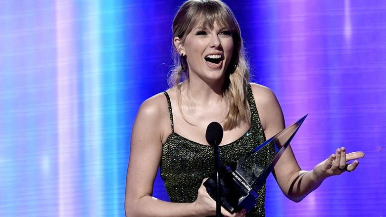 Taylor Swift se consagró artista del año en los American Music Awards 2020