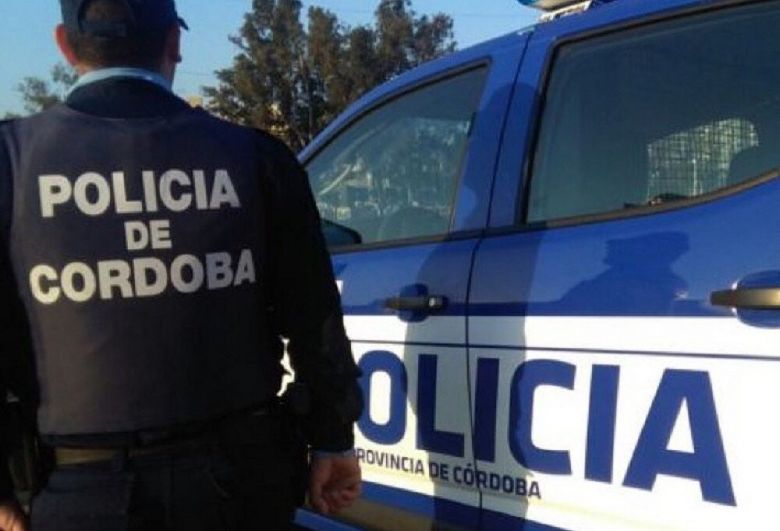 Investigan un violento hecho en Sampacho, donde un policía fue golpeado por cuatro jóvenes
