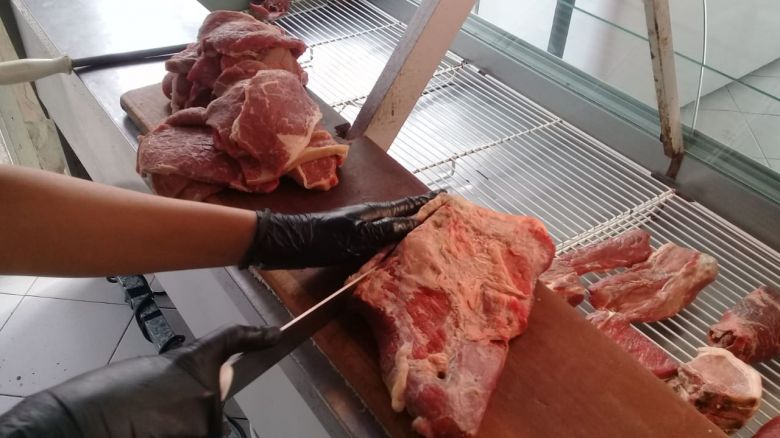 “Seguirá subiendo el precio de la carne porque la hacienda aumentó debido a la falta de oferta”