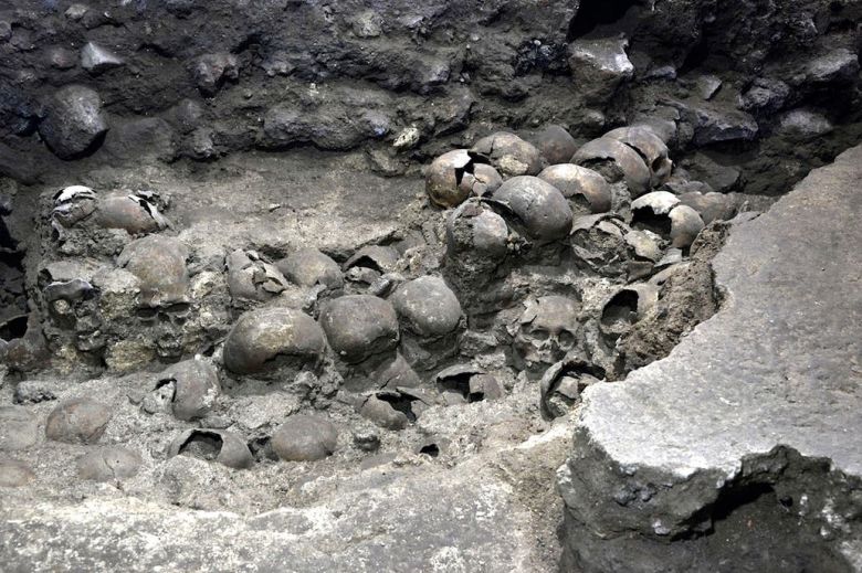 México: hallan 119 calaveras en una torre de cráneos del período azteca