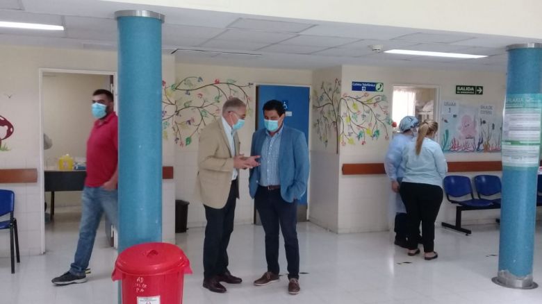 Día histórico: inició en el Hospital San Antonio de Padua la vacunación al personal de salud de primera línea
