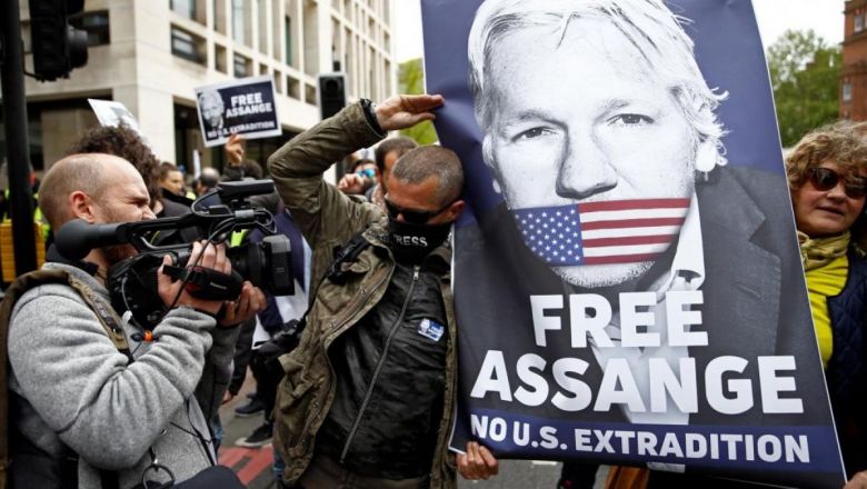 Nominaron al Nobel de la Paz a Julian Assange