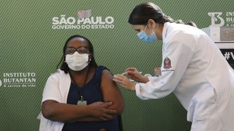 Adelantan el inicio de la vacunación en todo Brasil