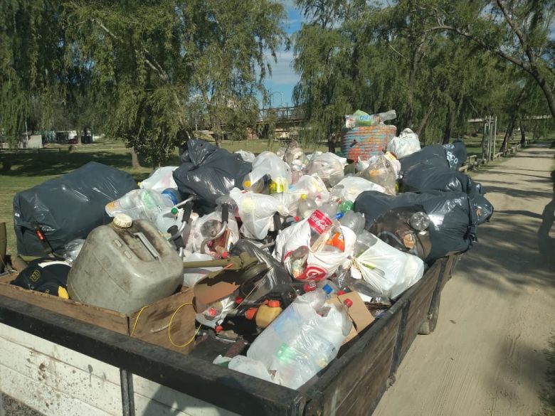 Se recolectaron cerca de tres toneladas de residuos de las costas del río