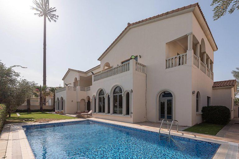 Alquilan la mansión donde vivió Maradona en Dubai como casa de vacaciones de lujo: cuánto cuesta la noche y las increíbles comodidades