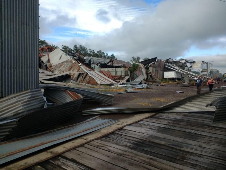 La Provincia asistirá a los afectados por la tormenta en Laborde, Embalse y Escalante