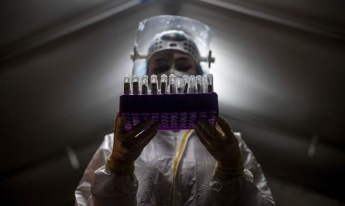 Descubren una nueva cepa de coronavirus en Nueva York que preocupa a los científicos