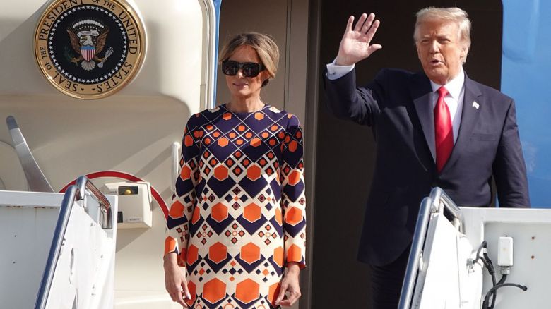 Trump y su esposa se vacunaron antes de abandonar la Casa Blanca, según medios estadounidenses