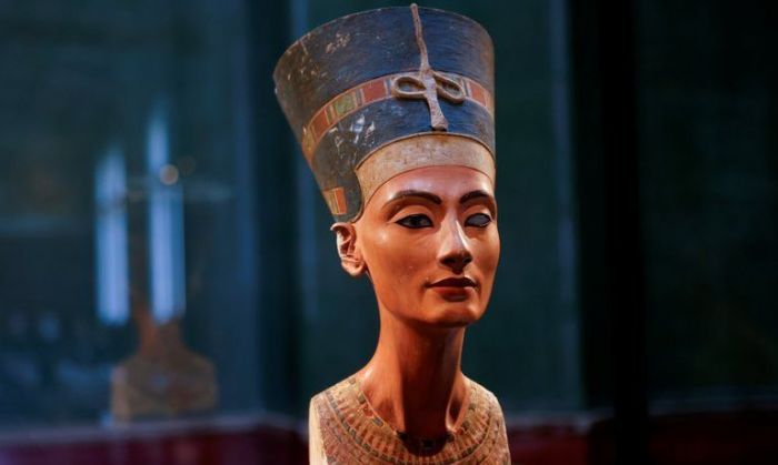 “El descubrimiento del siglo”: hallaron en Egipto vestigios de lo que pudo ser la tumba de la reina Nefertiti
