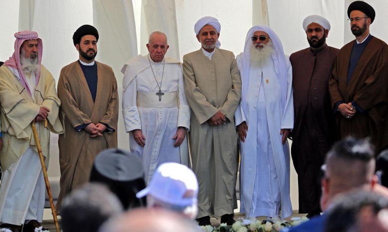 Francisco dijo que el extremismo y la violencia "son traiciones a la religión"