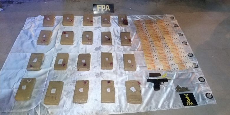 FPA secuestró 20 ladrillos de marihuana en la ciudad de Córdoba 