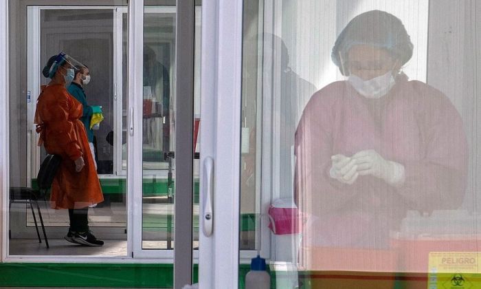 Uruguay registró un récord diario de muertes por coronavirus con hospitales saturados