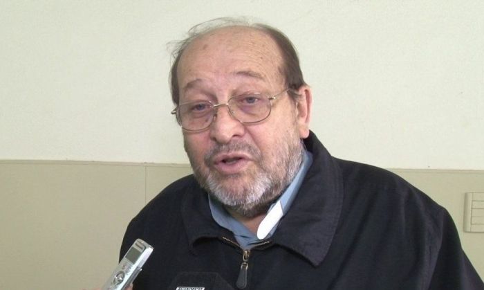 El sacerdote Jorge Felizzia permanece internado en terapia con oxígeno por coronavirus