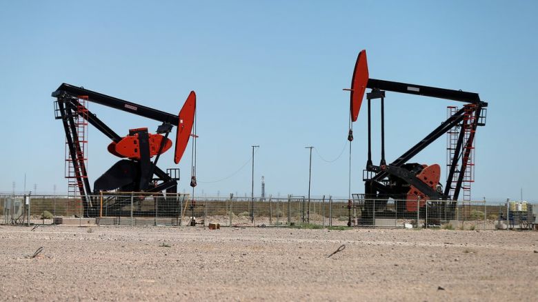 Siguen los cortes y las pérdidas en Vaca Muerta: las empresas petroleras analizan pedir un amparo a la Justicia