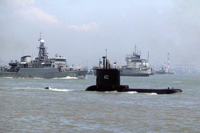 Tragedia naval en Indonesia: hallan el submarino y los 53 tripulantes están muertos