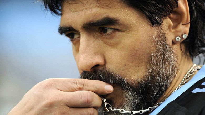 Con el "lapidario" informe médico, la causa Maradona avanza hacia el "homicidio con dolo eventual"