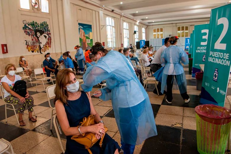 El lunes se vacunaron 13.466 personas contra el Covid-19 en la provincia de Córdoba