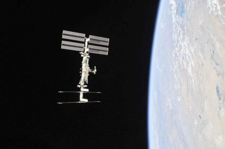 Un brazo robótico de la Estación Espacial Internacional fue dañado por basura orbital