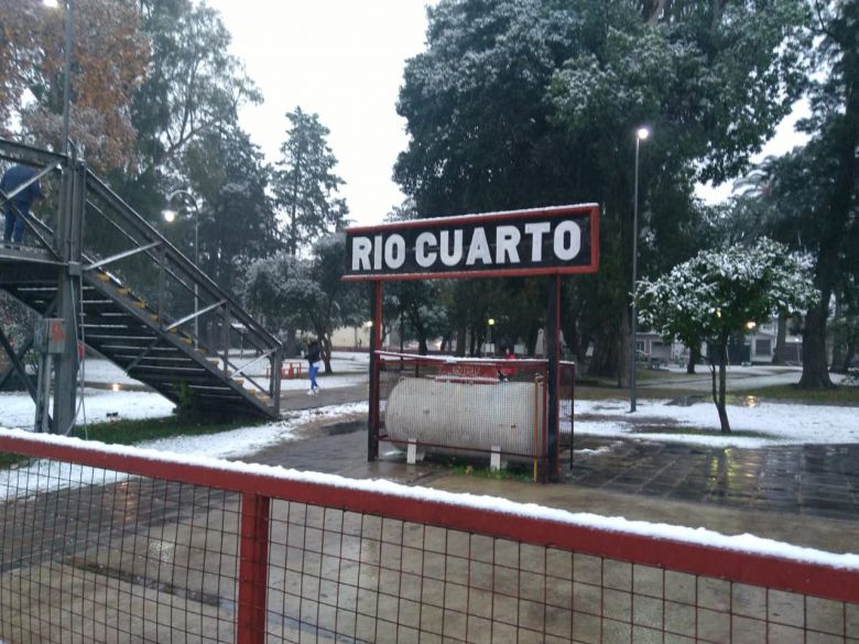 Después de 14 años nevó en Río Cuarto 