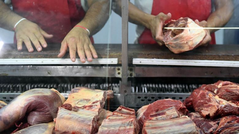 Kulfas confirmó que algunos cortes de carne van a reservarse para el mercado interno