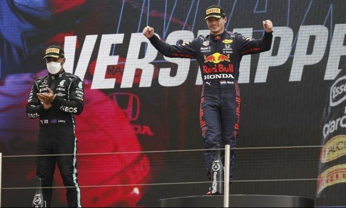 Verstappen volvió a ganar y se afirma en lo más alto del campeonato 